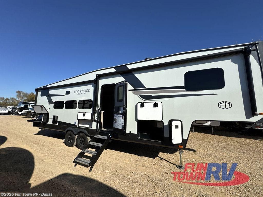 New 2025 Forest River Rockwood Signature R374DBH available in Rockwall, Texas