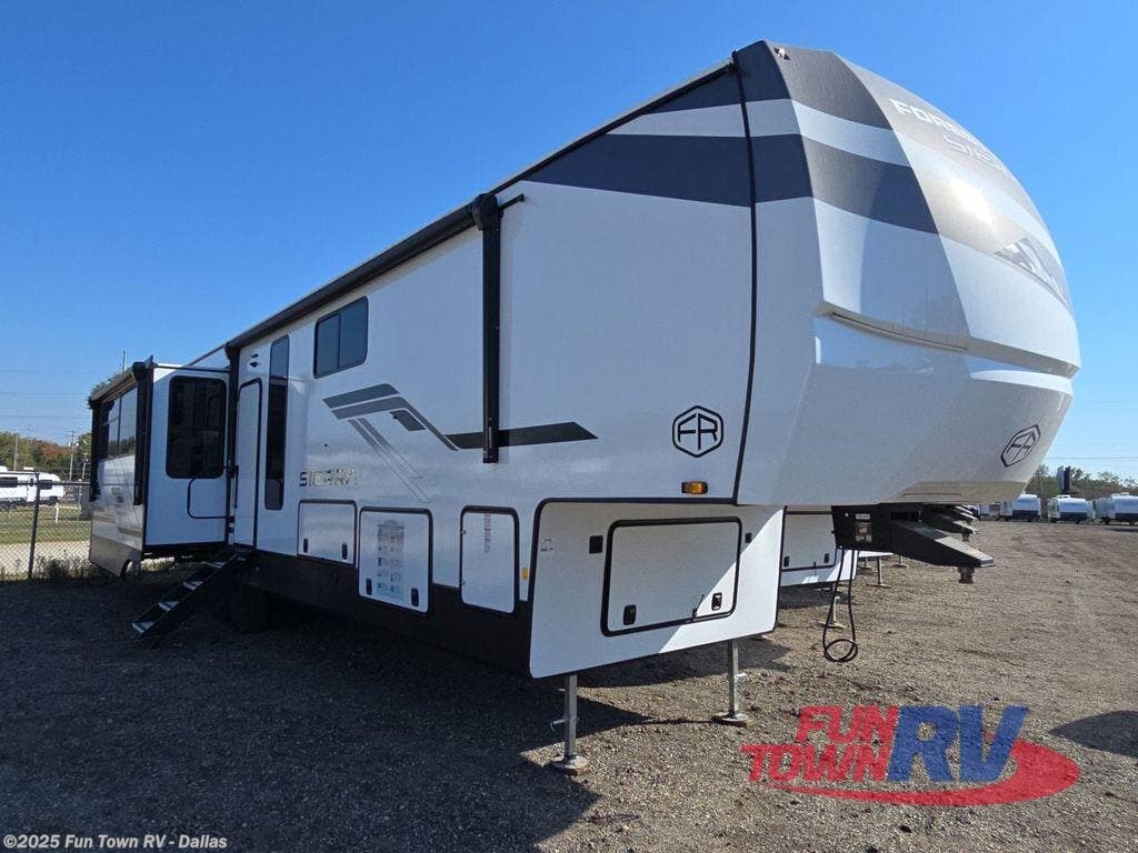 New 2026 Forest River Sierra 3900HBLR available in Rockwall, Texas