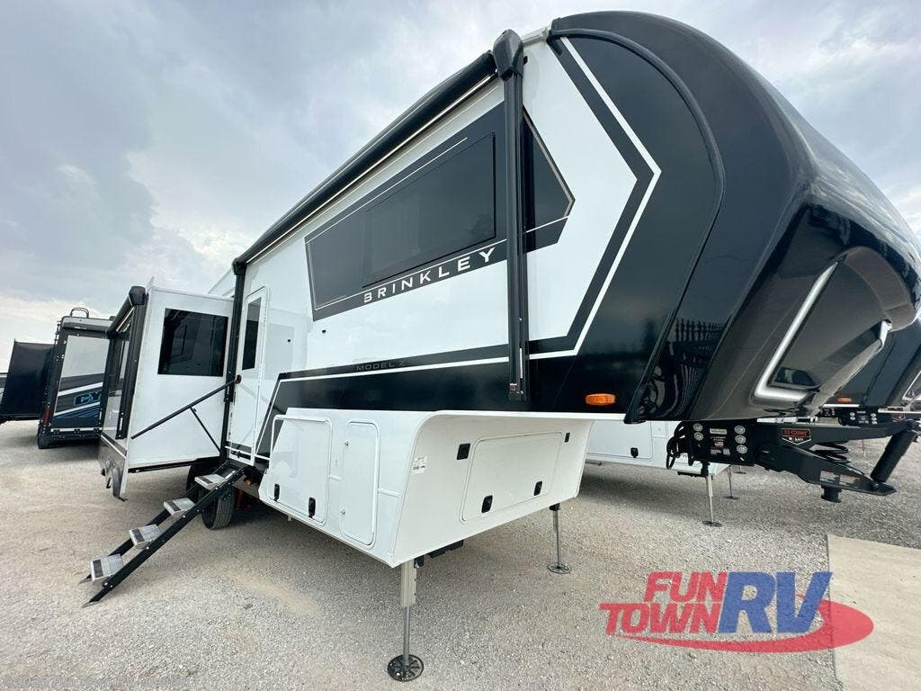 New 2026 Brinkley RV Model Z 2900 available in Denton, Texas