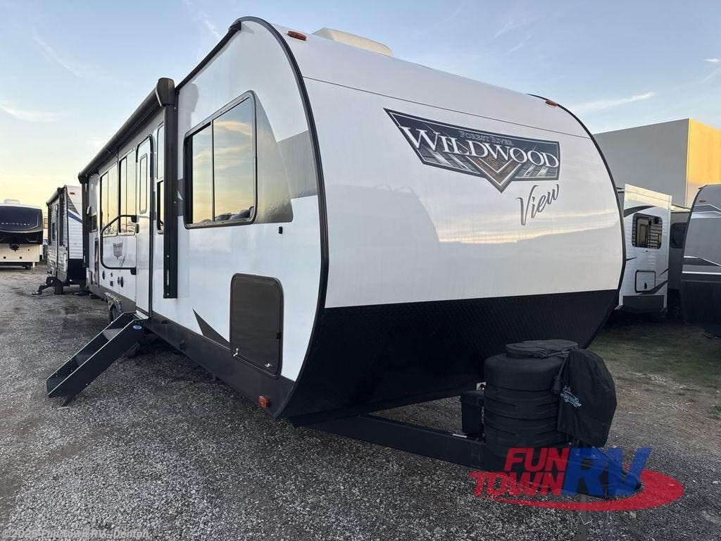 Used 2024 Forest River Wildwood 29VIEWX available in Denton, Texas