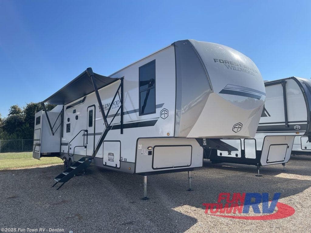 New 2026 Forest River Wildwood Heritage Glen 356QB available in Denton, Texas