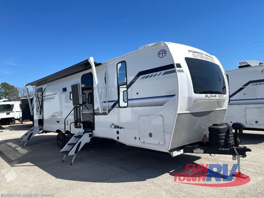 New 2026 Forest River Cherokee Alpha Wolf 26DBH available in Denton, Texas