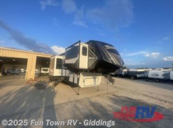 Used 2019 Grand Design Momentum 376TH available in Giddings, Texas