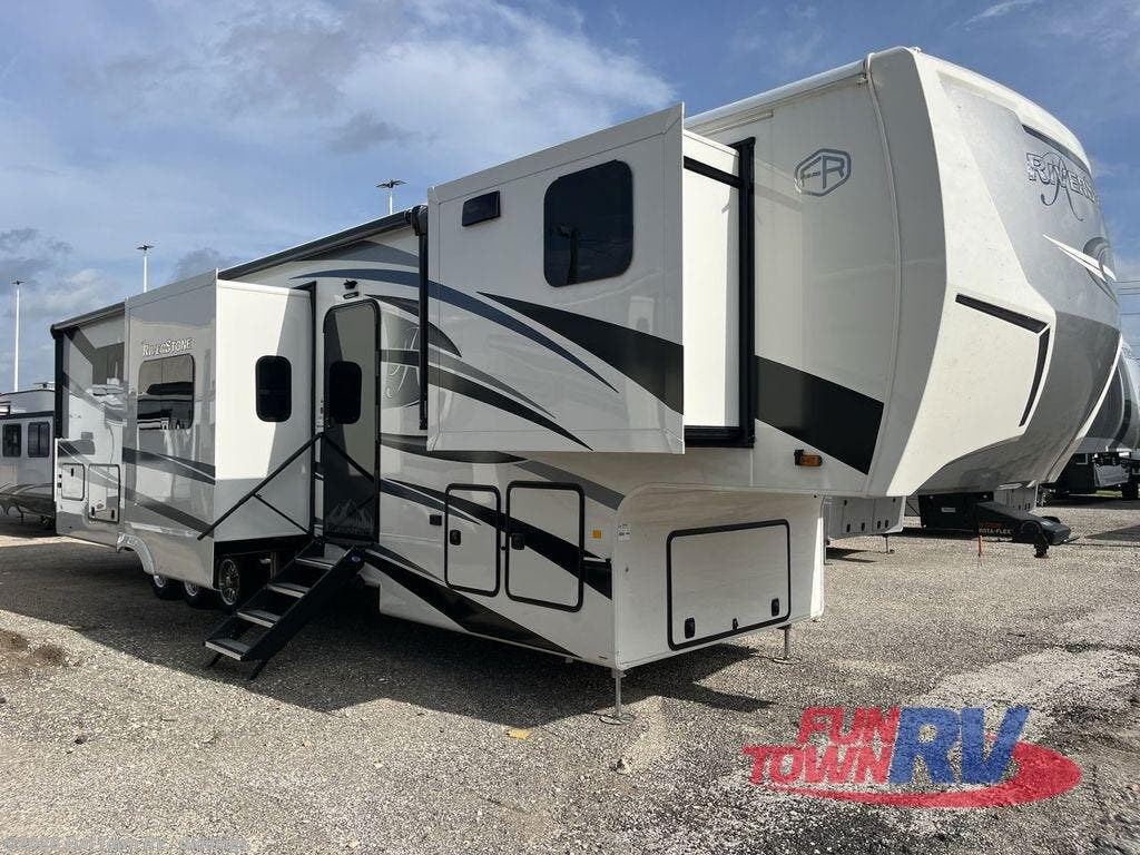 New 2025 Forest River RiverStone 42FSKG available in Giddings, Texas