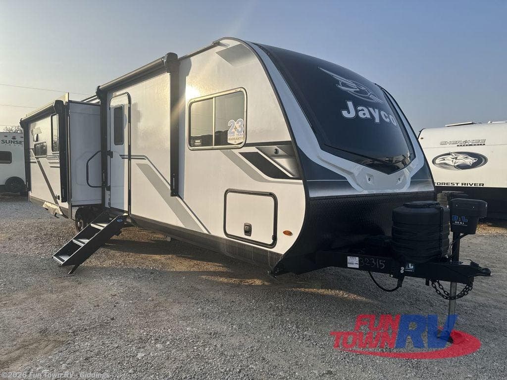 Used 2026 Jayco Jay Feather 27MK available in Giddings, Texas