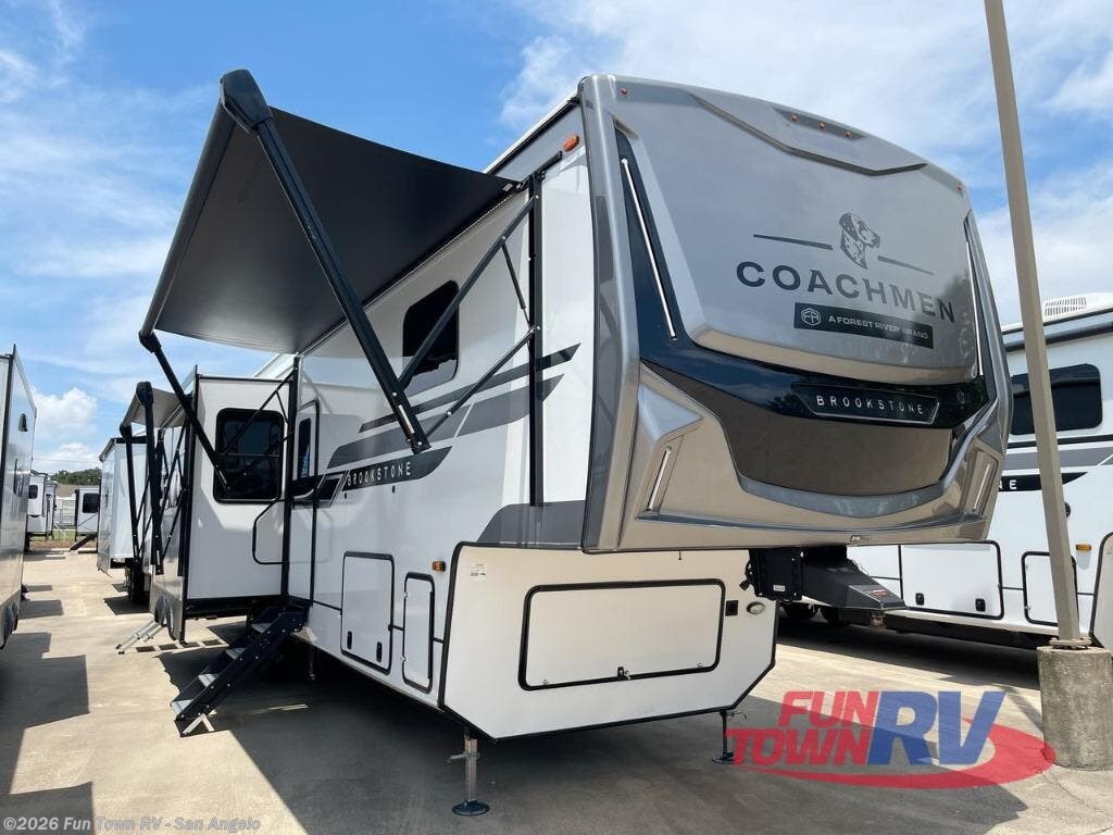 Used 2025 Coachmen Brookstone 318RLL available in San Angelo, Texas