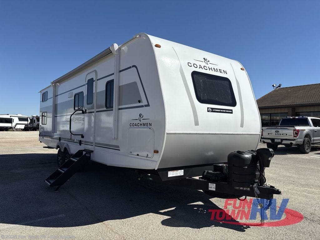New 2026 Coachmen Freedom Express Select 29SE available in San Angelo, Texas