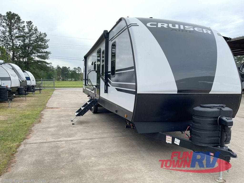 New 2025 CrossRoads Cruiser Aire 34BHS available in Mineola, Texas