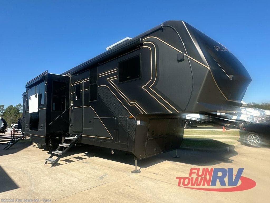 New 2026 Keystone Raptor 415 available in Mineola, Texas