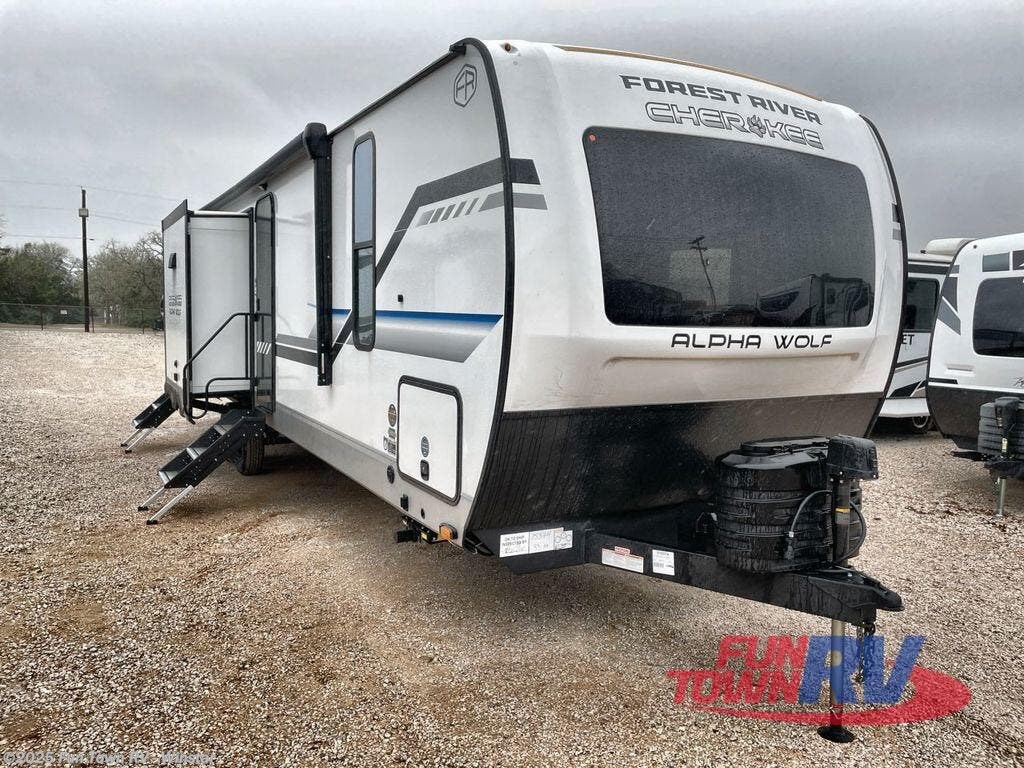 New 2025 Forest River Cherokee Alpha Wolf 33BH available in Thackerville, Oklahoma