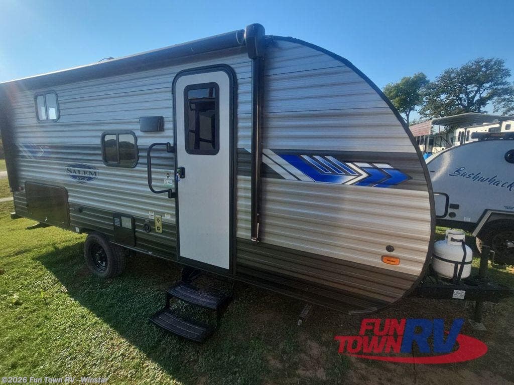 Used 2022 Forest River Salem FSX 178BHSK available in Thackerville, Oklahoma