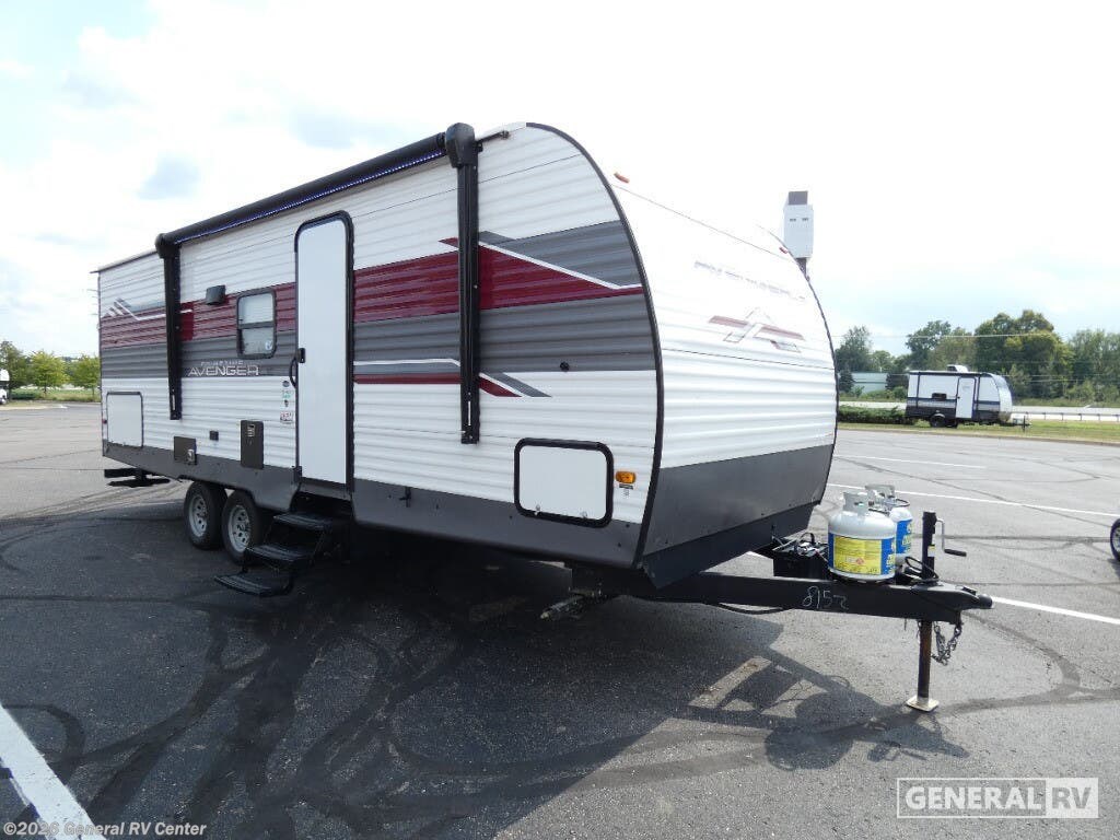 Used 2024 Prime Time Avenger LE 24BHSLE available in Clarkston, Michigan