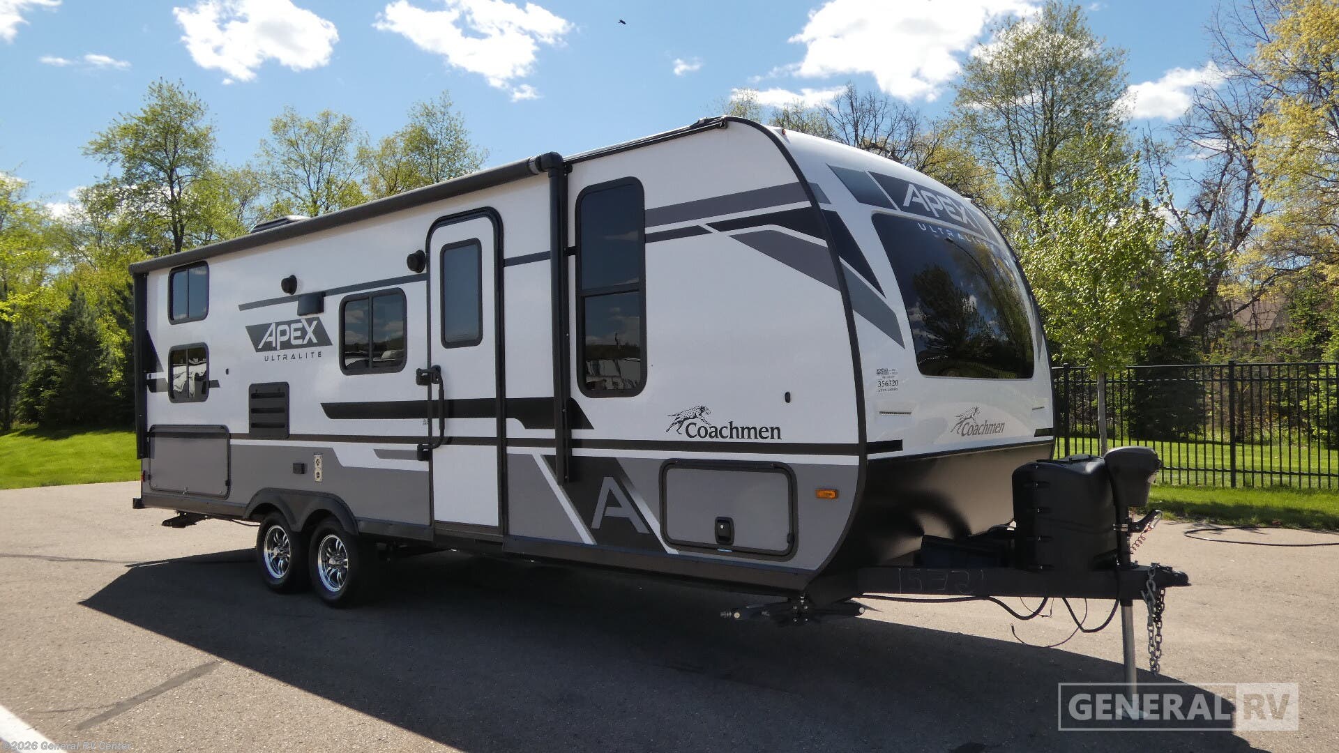 Used 2023 Coachmen Apex ULTRA LITE 245BHS available in Clarkston, Michigan
