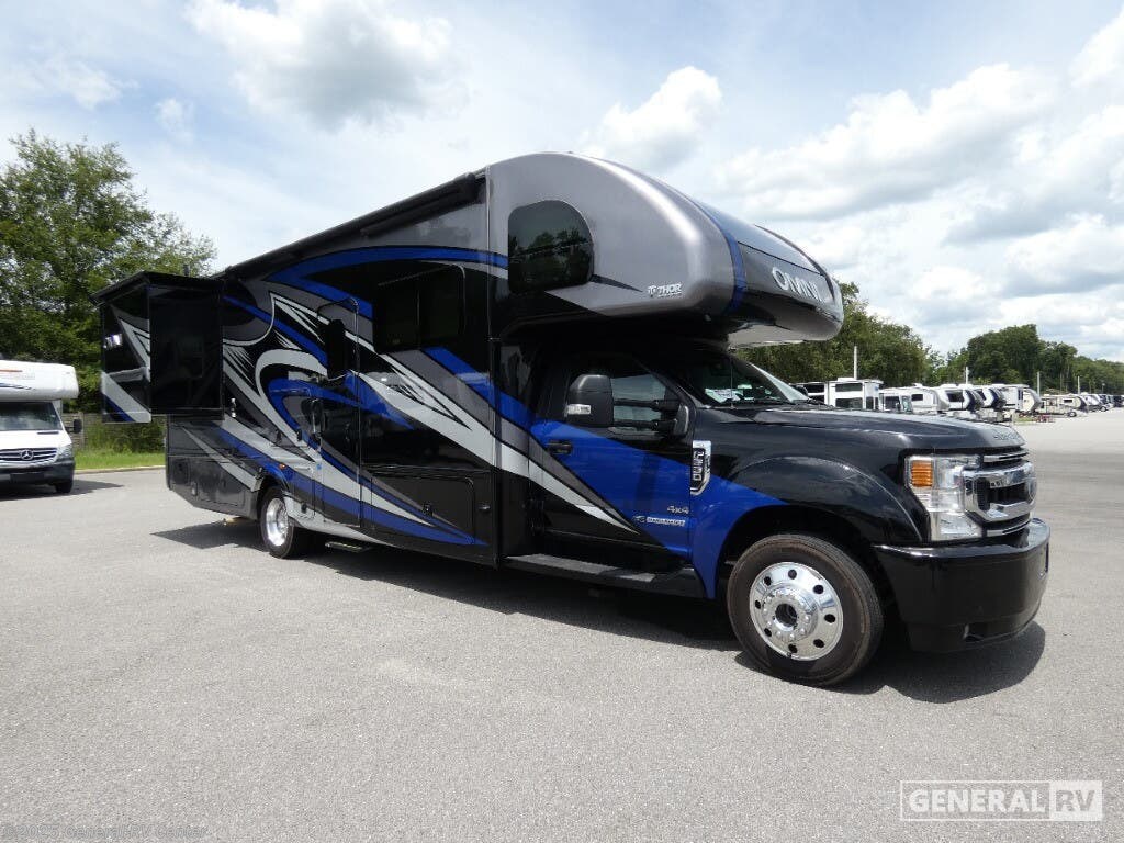 Used 2022 Thor Motor Coach Omni XG32 available in Ocala, Florida