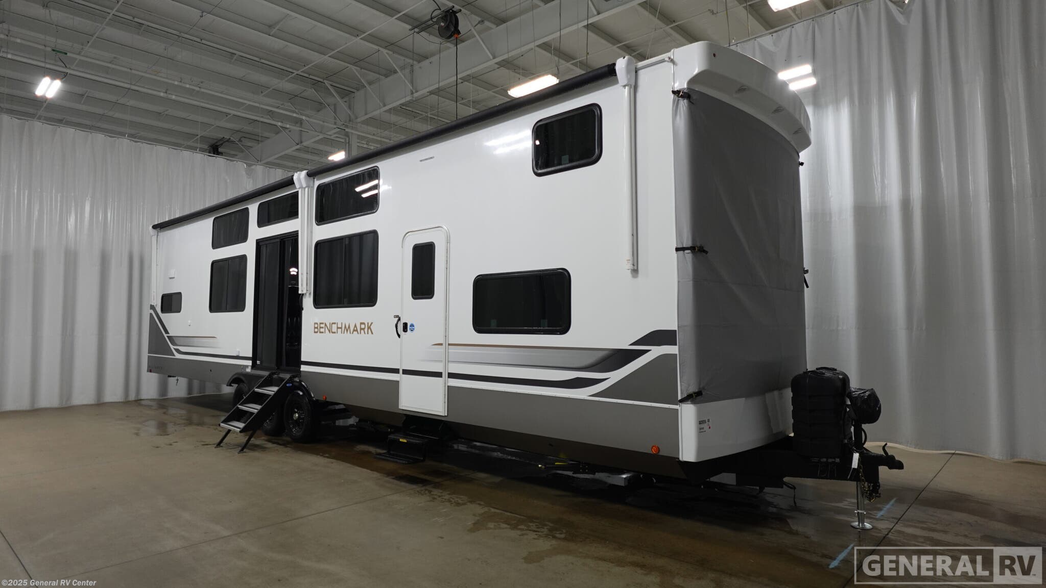 New 2026 Alliance RV Benchmark 44RKL available in Ocala, Florida