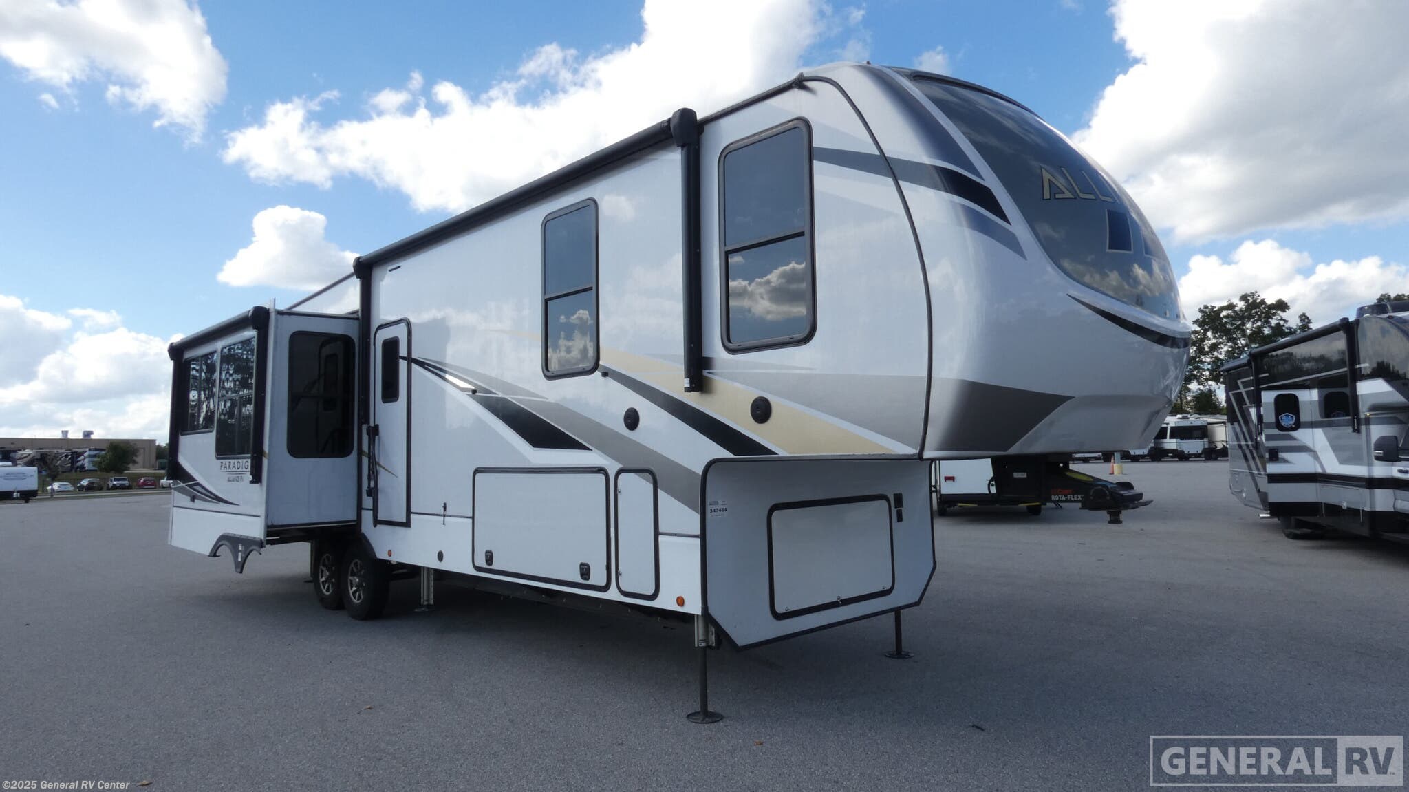 Used 2022 Alliance RV Paradigm 340RL available in Ocala, Florida