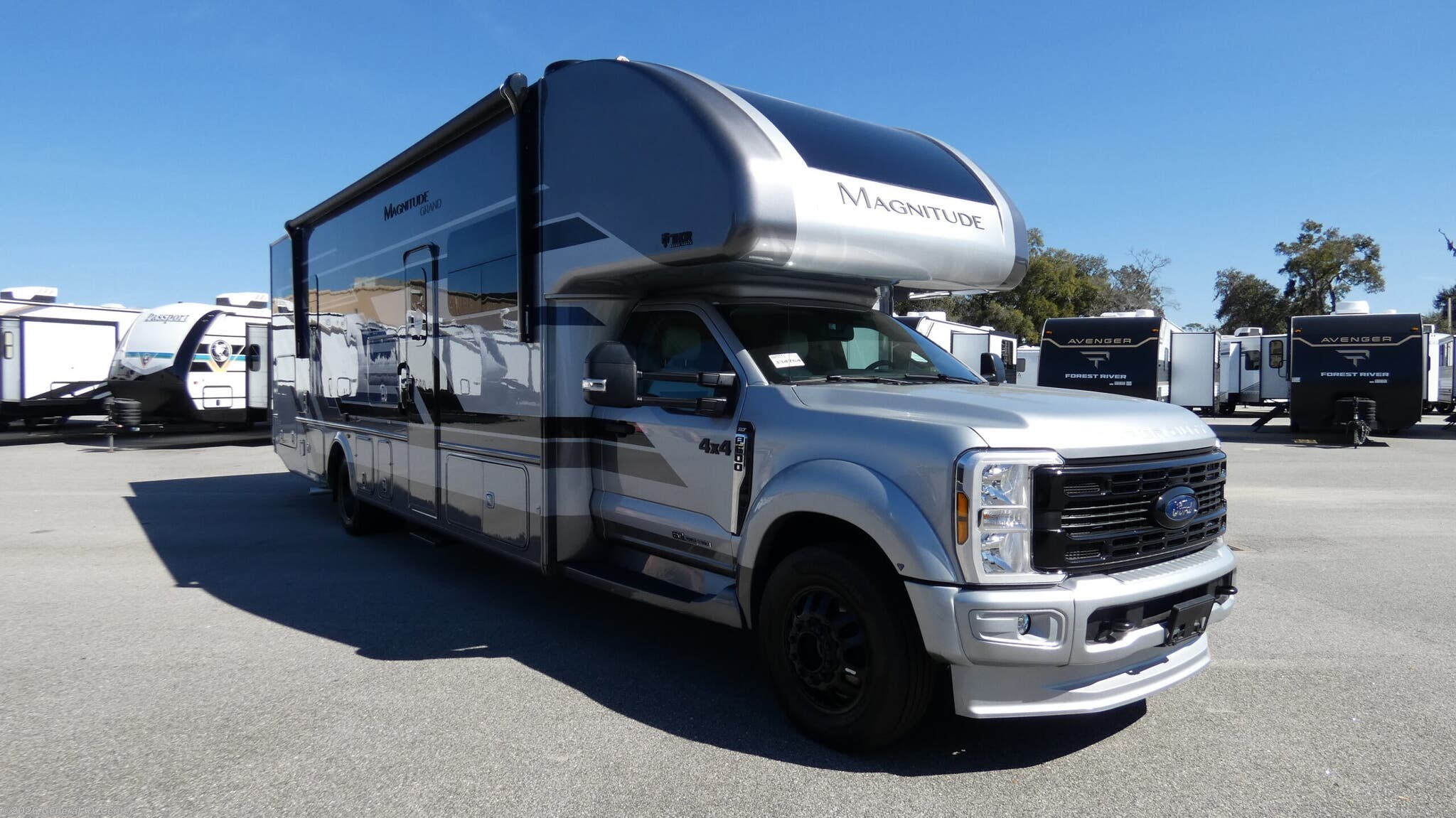 New 2026 Thor Motor Coach Magnitude R36 available in Ocala, Florida