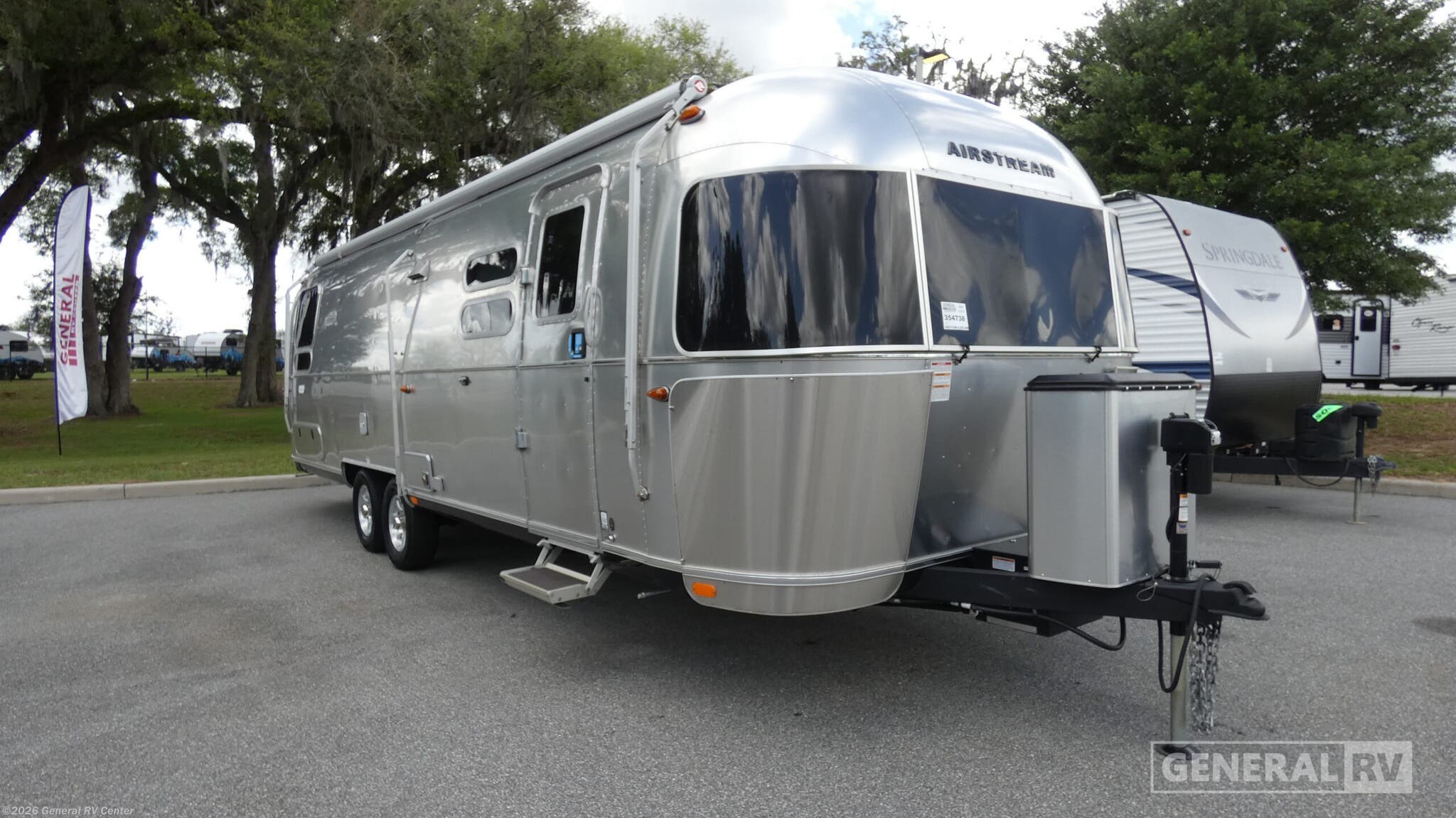 Used 2025 Airstream Flying Cloud 30RB available in Ocala, Florida