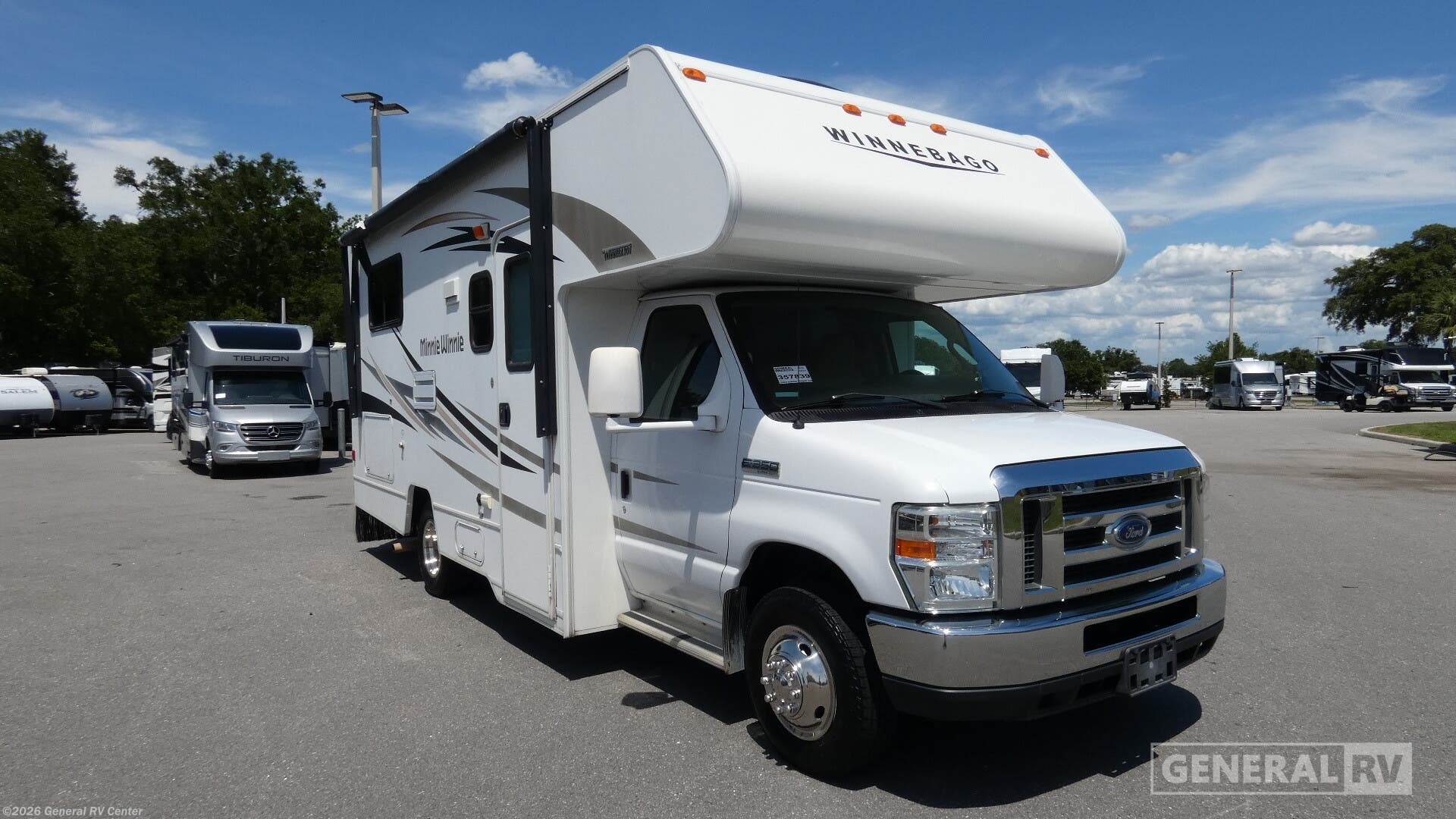 Used 2016 Winnebago Minnie Winnie 22R available in Ocala, Florida