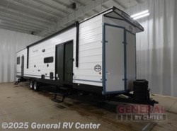 New 2025 Forest River Salem Villa Series 40FDEN available in Dover, Florida