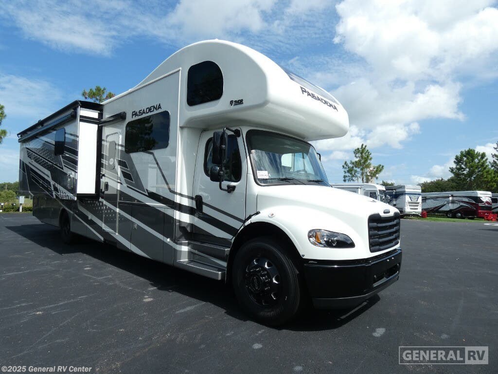 New 2026 Thor Motor Coach Pasadena 38FX available in Dover, Florida
