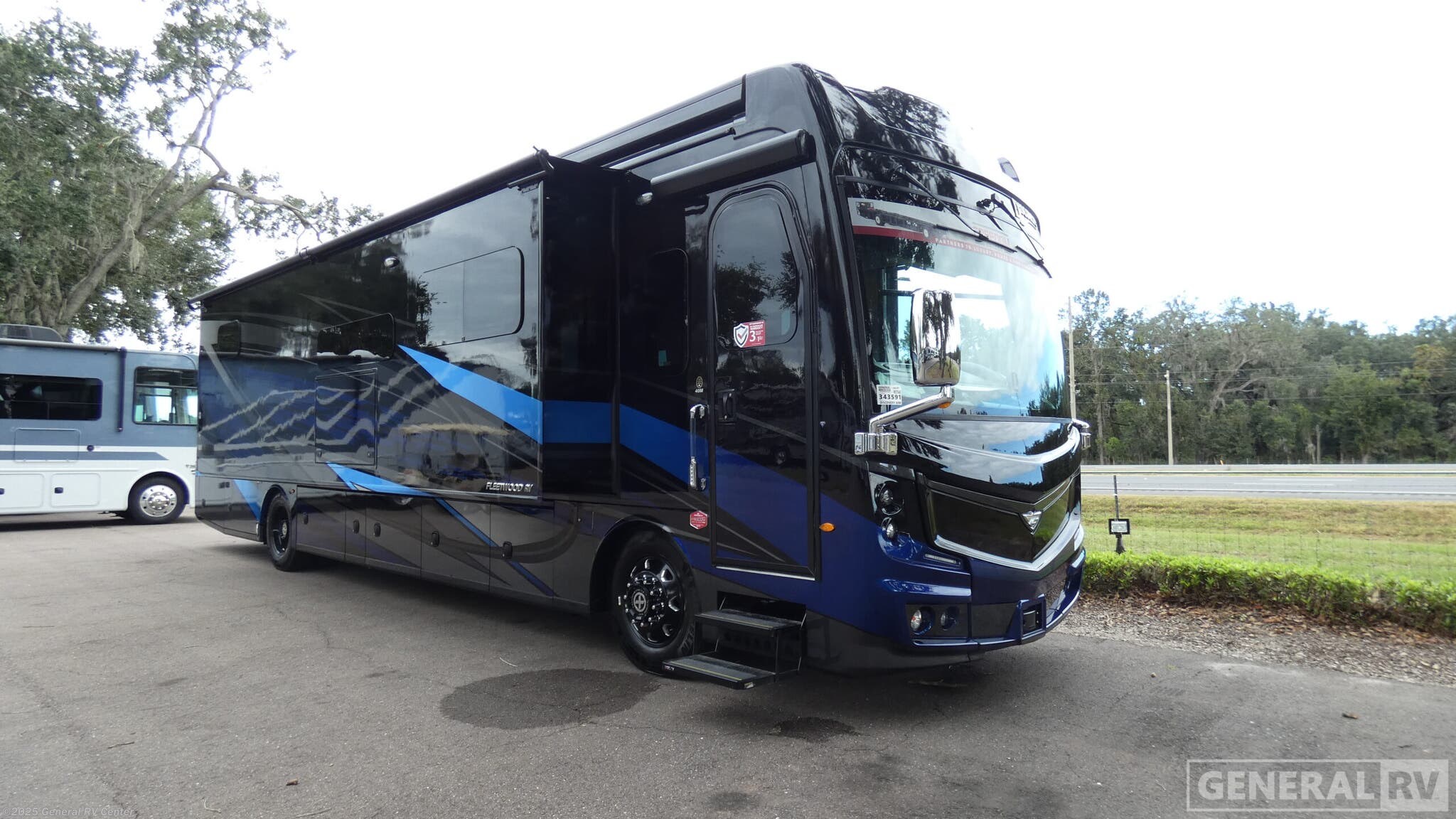 New 2026 Fleetwood Discovery LXE 40M available in Dover, Florida