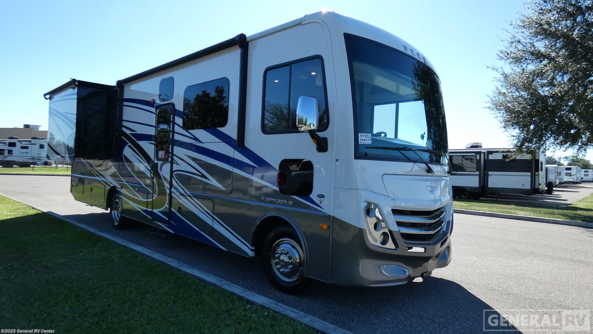 New 2025 Fleetwood Flex 32S available in Dover, Florida