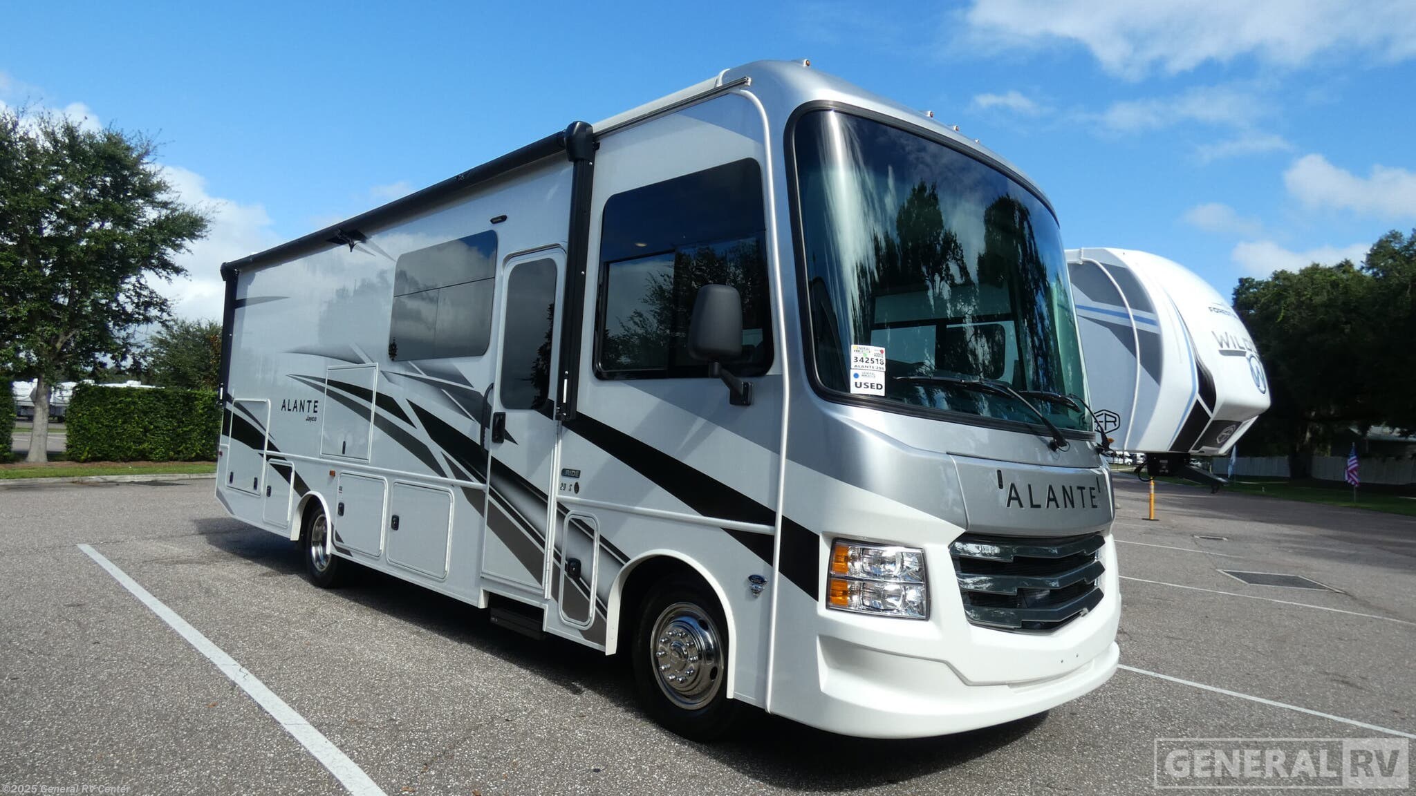 Used 2024 Jayco Alante 29S available in Dover, Florida