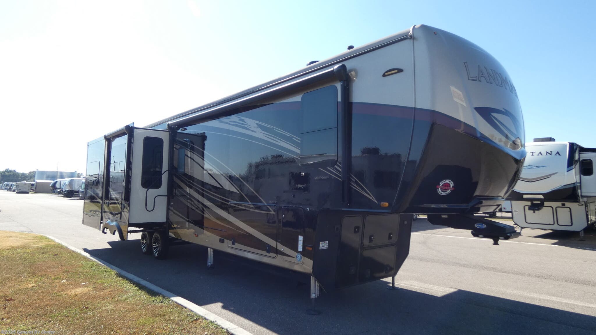 Used 2021 Heartland Landmark DAYTONA available in Dover, Florida