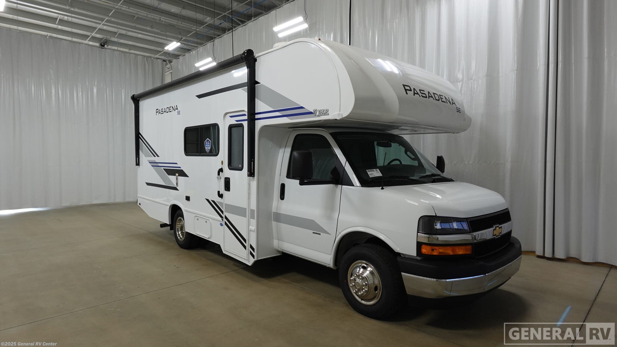 New 2026 Thor Motor Coach Pasadena SE SZ22 Chevy available in Dover, Florida