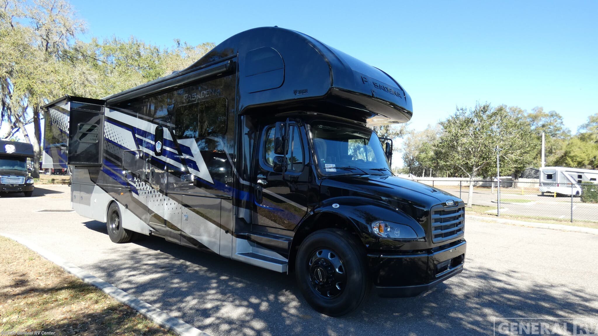 New 2026 Thor Motor Coach Pasadena 34XG available in Dover, Florida