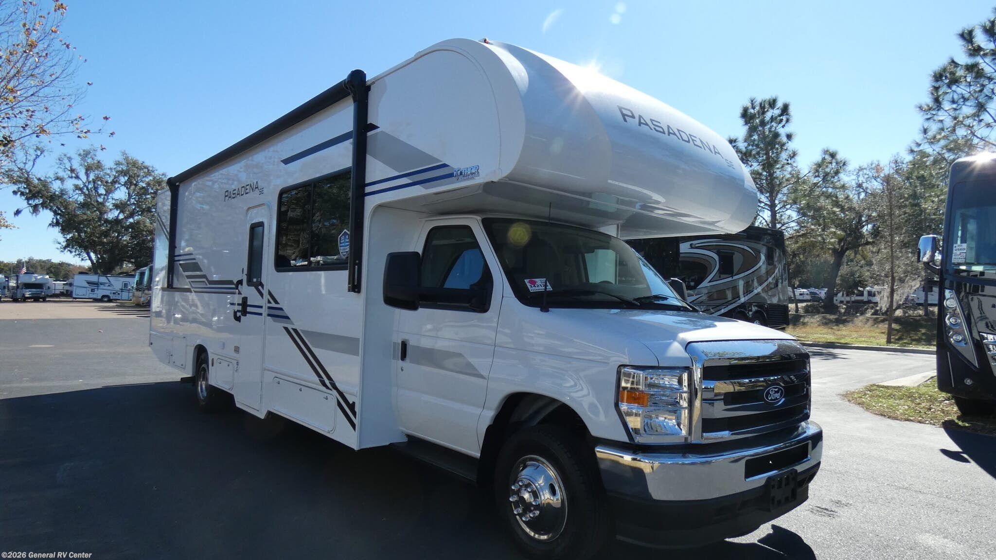 New 2026 Thor Motor Coach Pasadena SE SE29 available in Dover, Florida