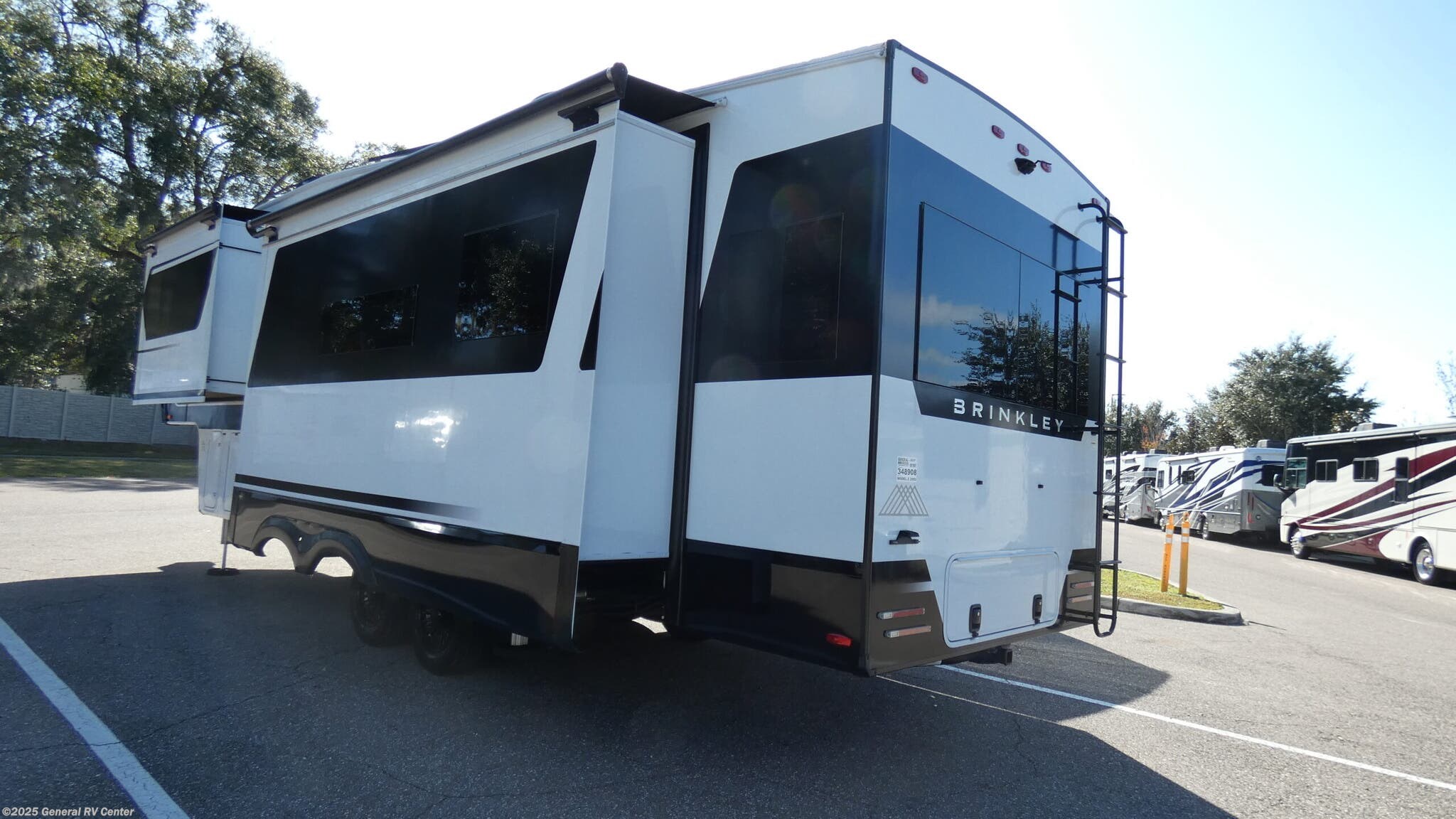 Used 2024 Brinkley RV  Z 2900-3SL available in Dover, Florida