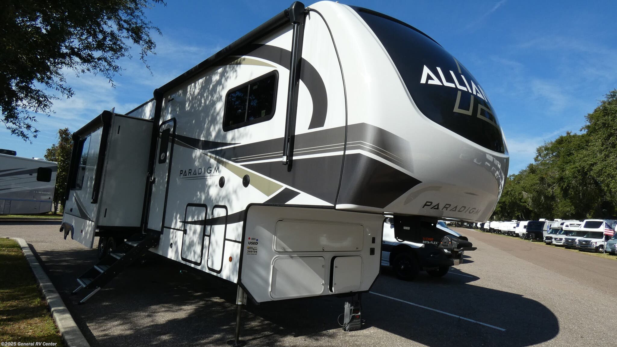 Used 2024 Alliance RV Paradigm 395DS available in Dover, Florida