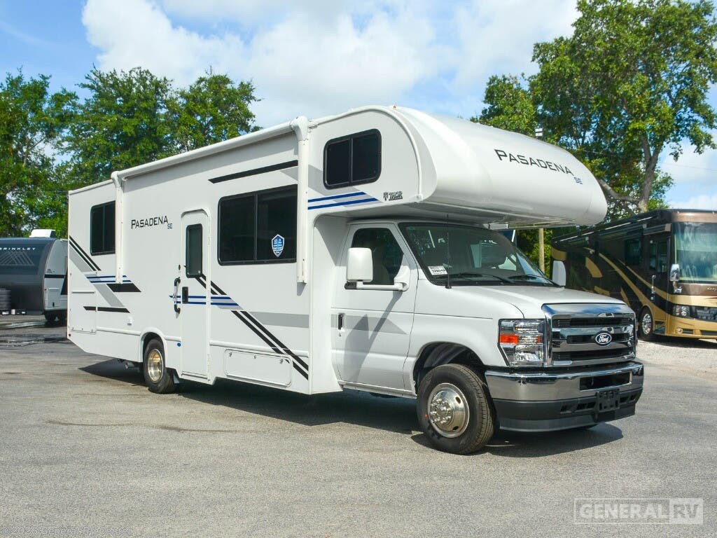 New 2026 Thor Motor Coach Pasadena SZ28 available in Dover, Florida