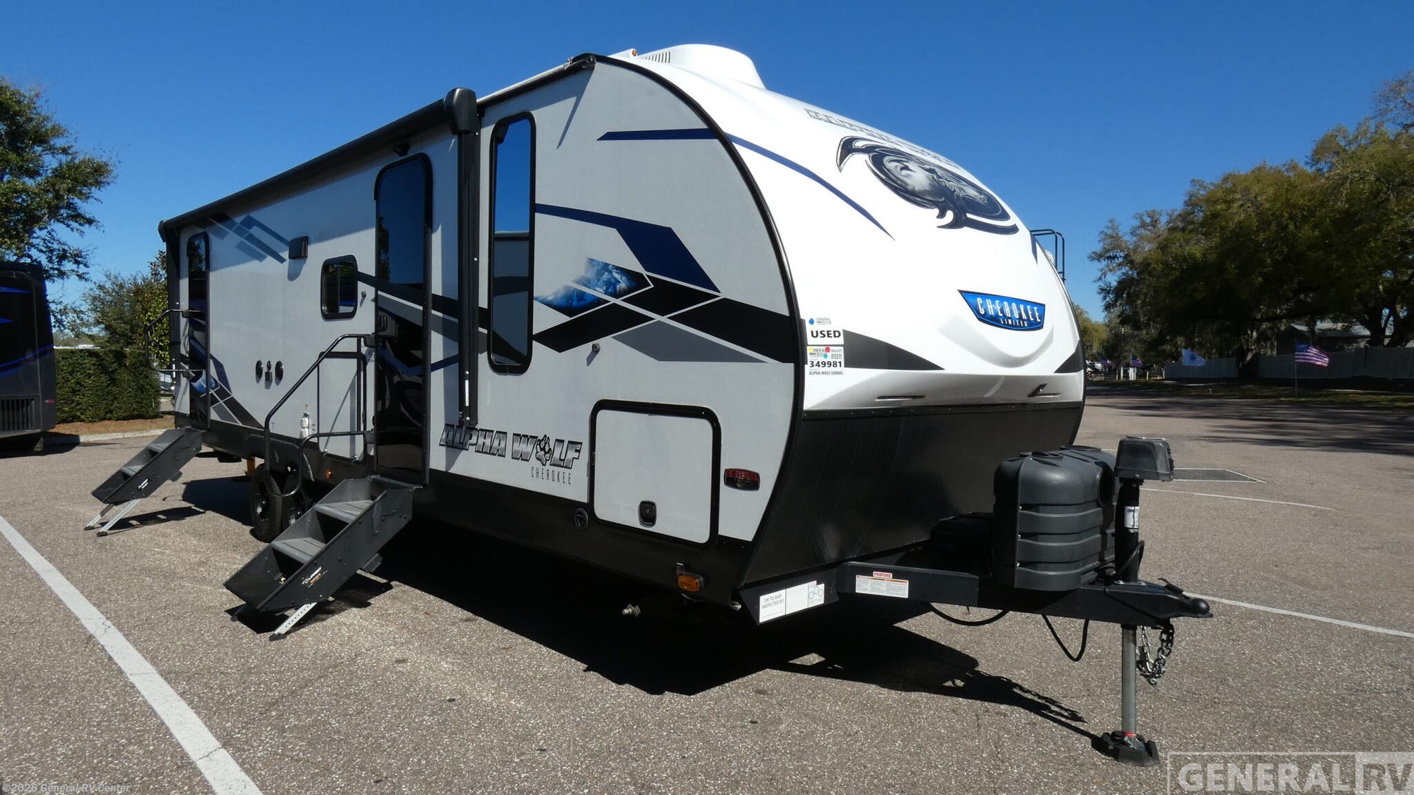 Used 2024 Forest River Cherokee Alpha Wolf 26DBH-L available in Dover, Florida