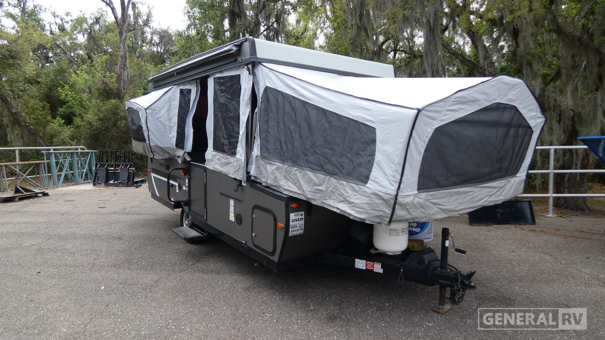 Used 2024 Forest River Flagstaff MAC SERIES 425M available in Dover, Florida