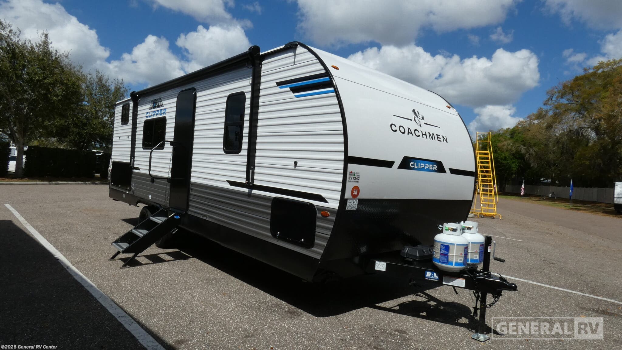 New 2026 Coachmen Clipper 5K SERIES 26BH available in Dover, Florida