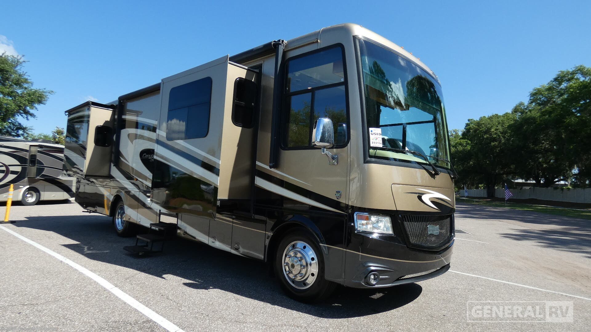 Used 2015 Newmar Canyon Star 3612 available in Dover, Florida