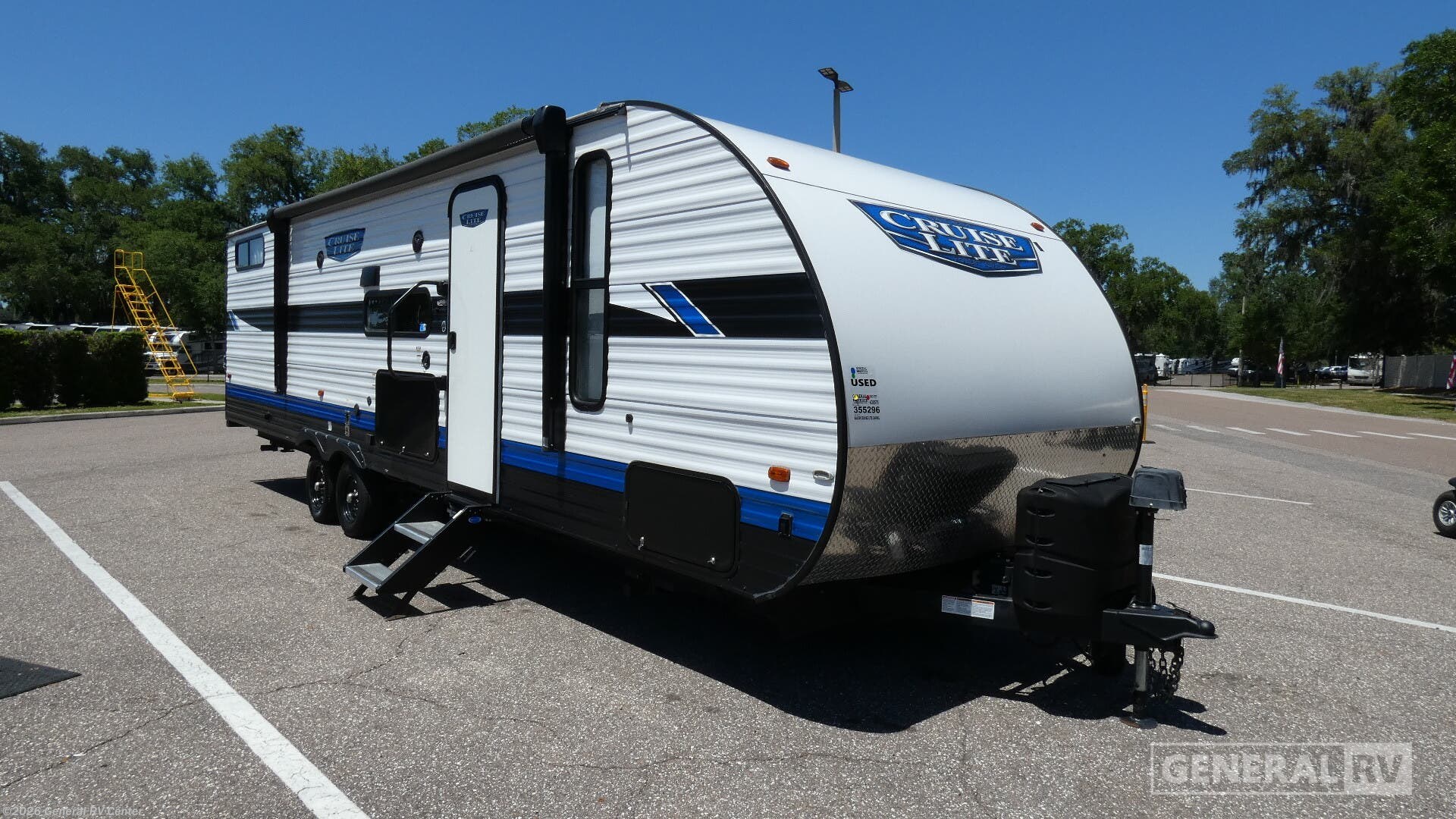 Used 2023 Forest River Salem Cruise Lite 28VBXL available in Dover, Florida