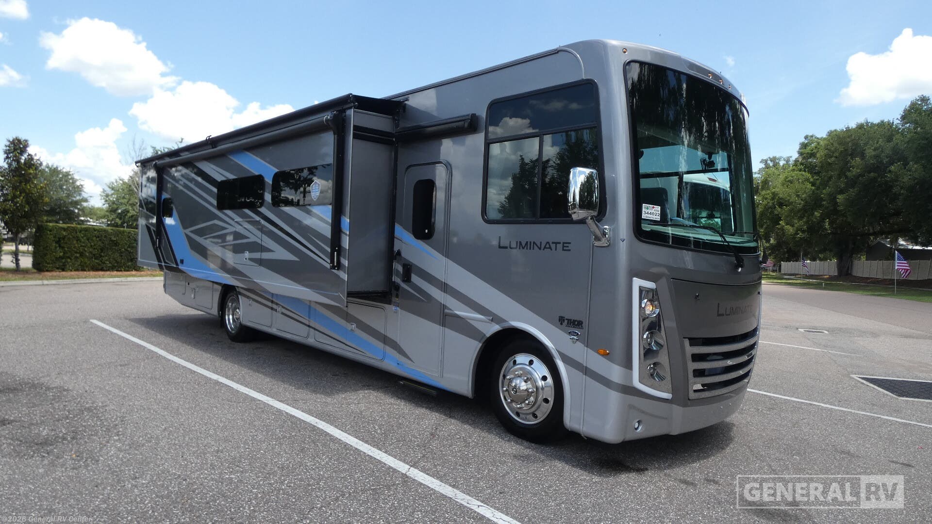 New 2027 Thor Motor Coach Luminate AA35 available in Dover, Florida