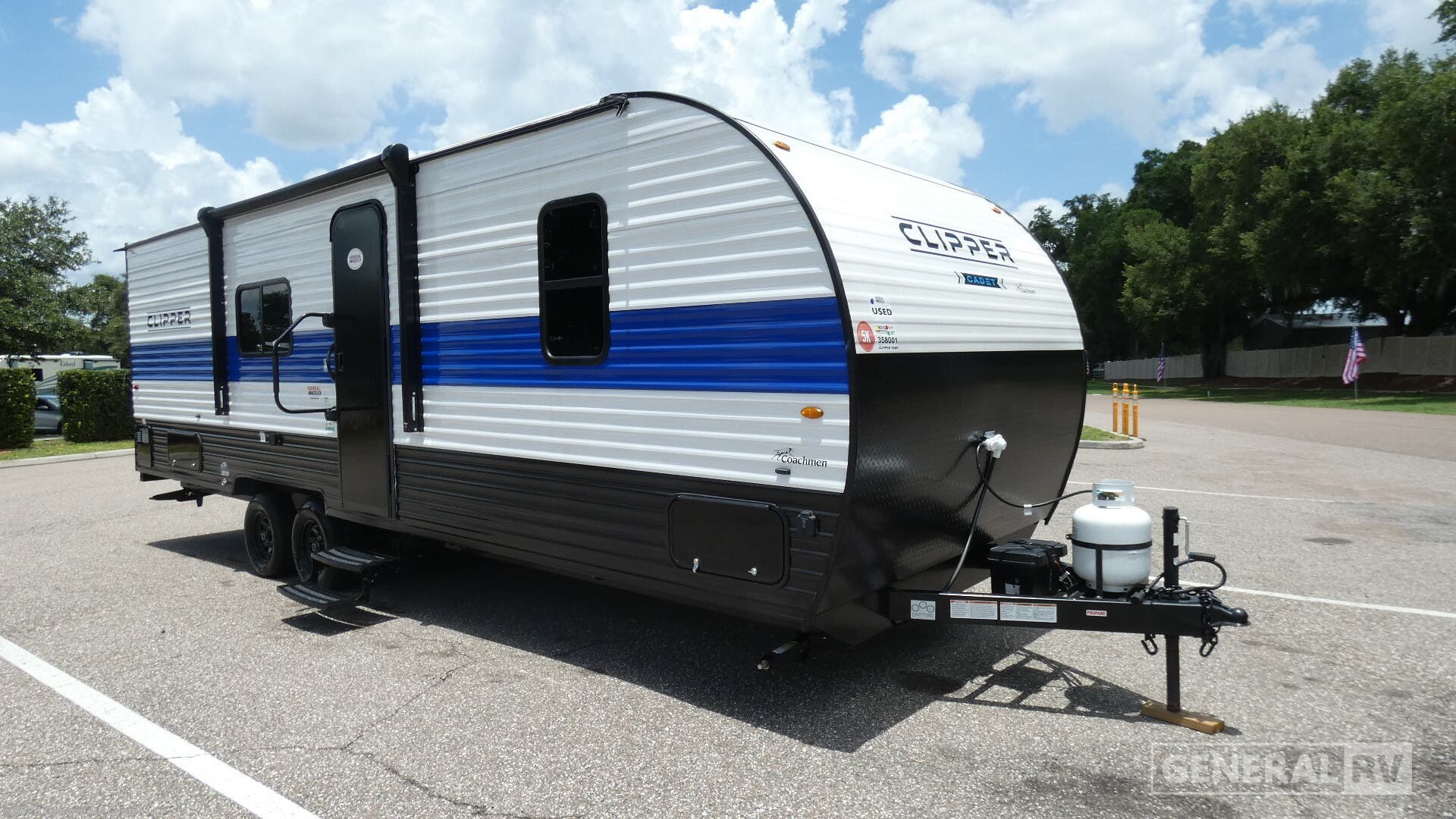 Used 2024 Coachmen Clipper 5K SERIES 26BH available in Dover, Florida