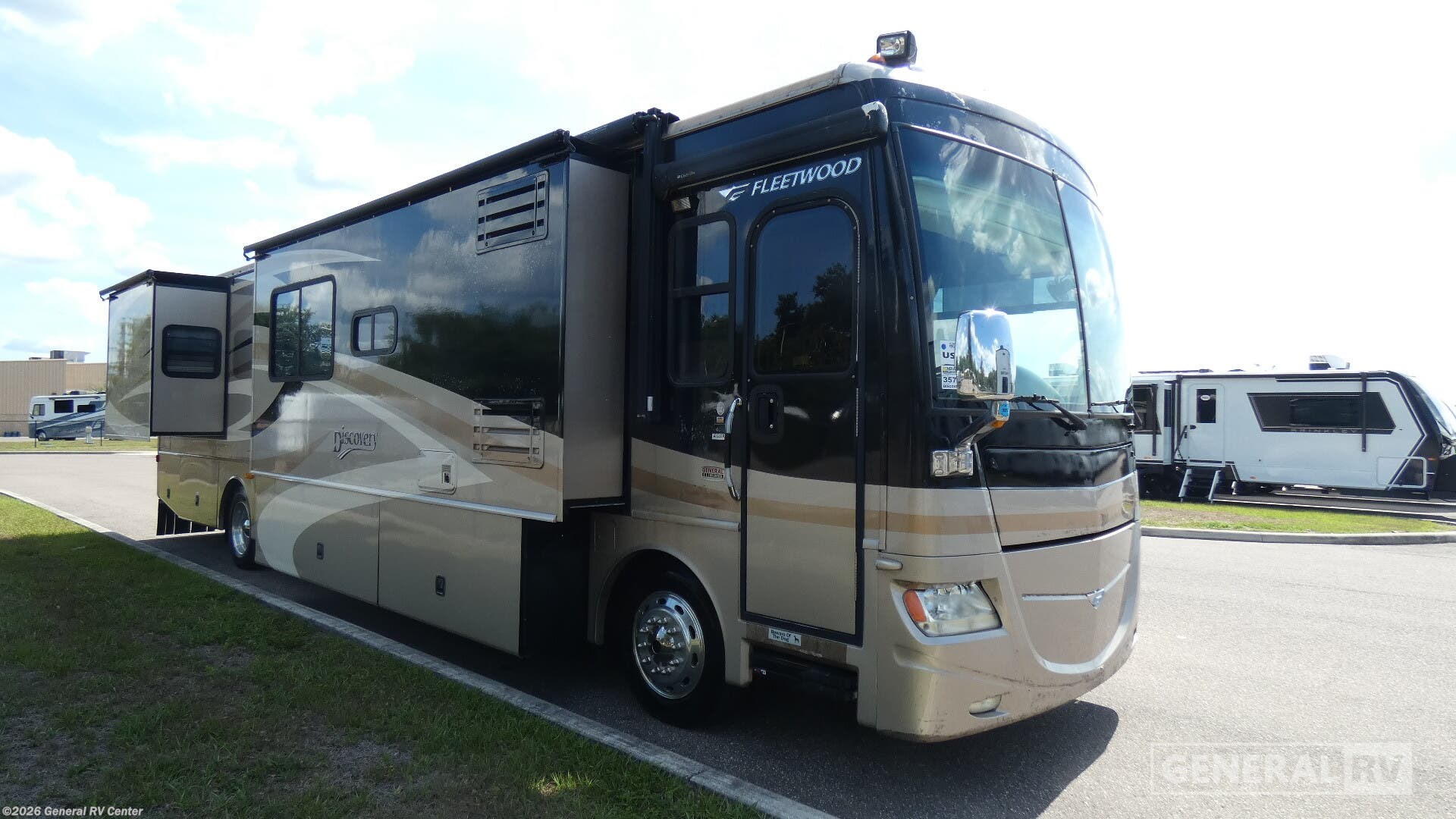 Used 2007 Fleetwood Discovery 40X available in Dover, Florida