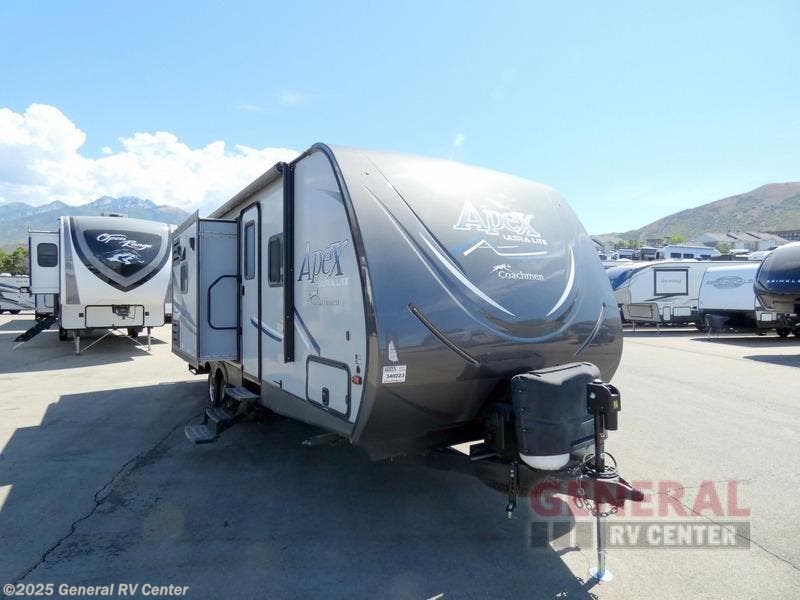 Used 2018 Coachmen Apex Ultra-Lite 259BHSS available in Draper, Utah