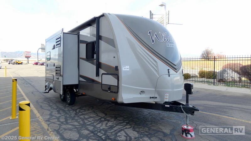 Used 2016 Forest River Wildcat 23DKS available in Draper, Utah