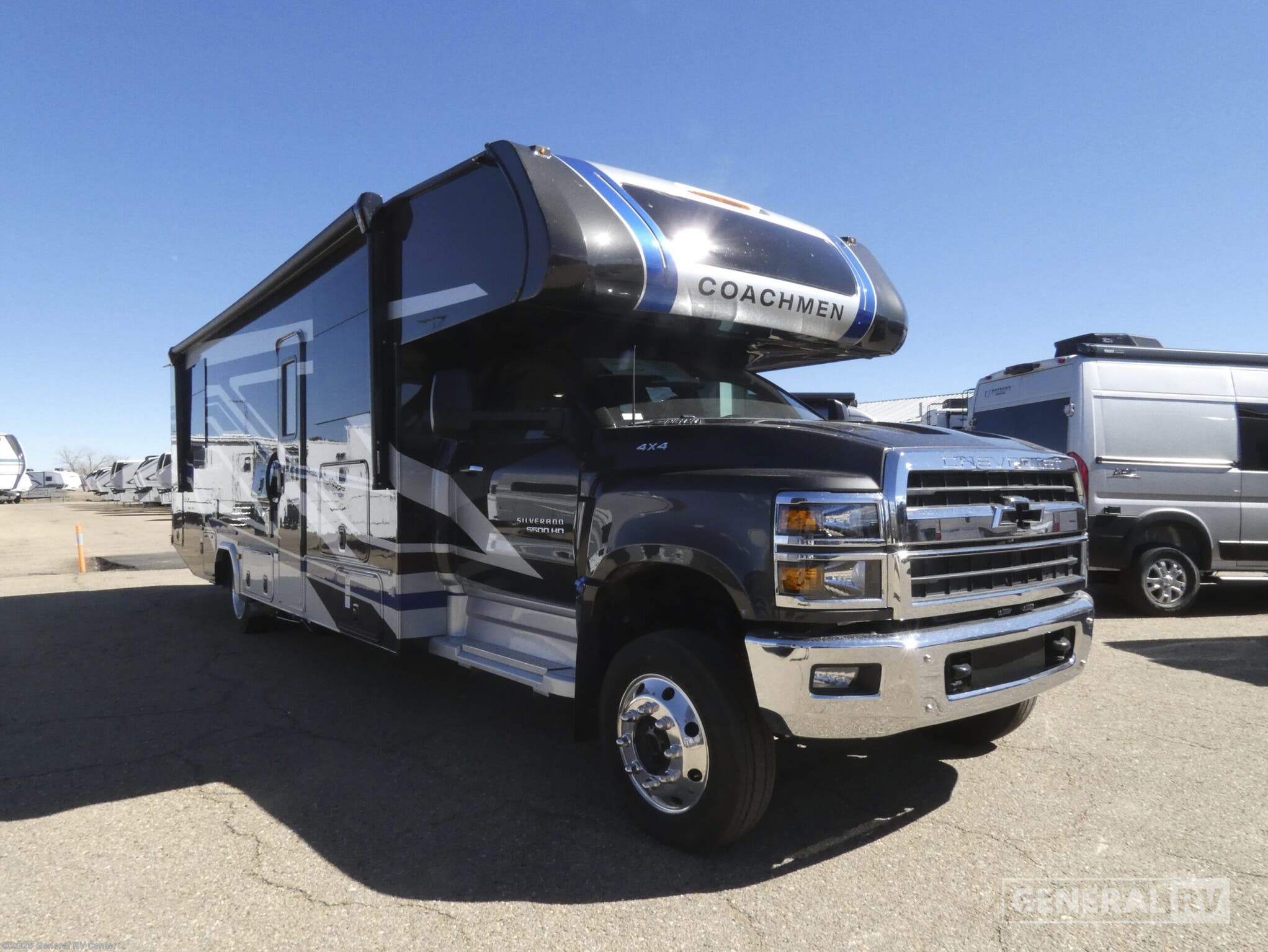 New 2026 Coachmen Entourage 320LV available in Draper, Utah