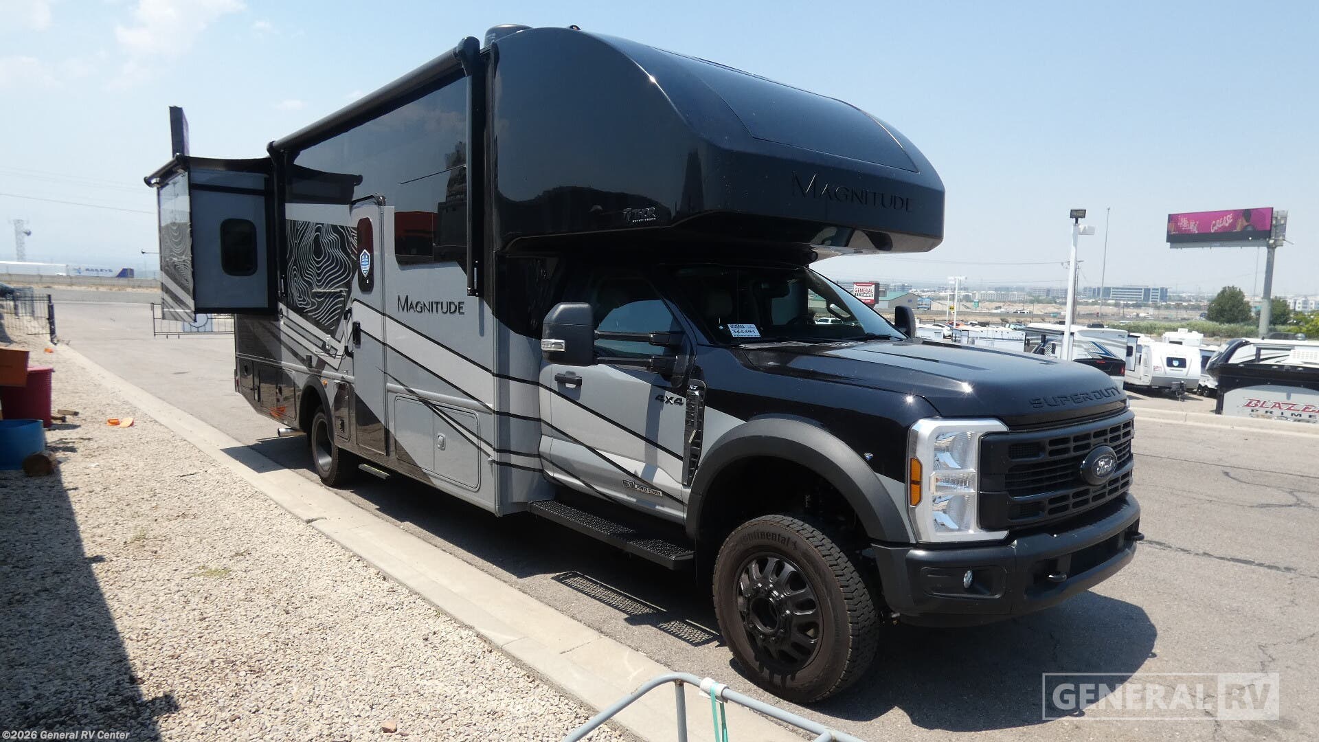 New 2027 Thor Motor Coach Magnitude Grand X32 available in Draper, Utah
