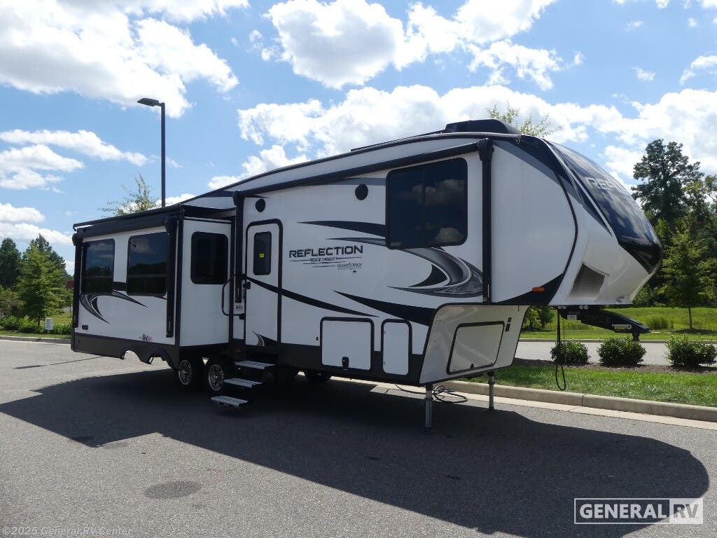Used 2022 Grand Design Reflection 295RL available in Ashland, Virginia
