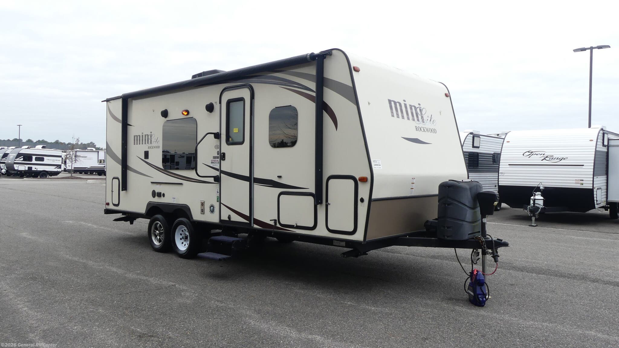 Used 2017 Forest River Rockwood Mini Lite 2304KS available in Ashland, Virginia