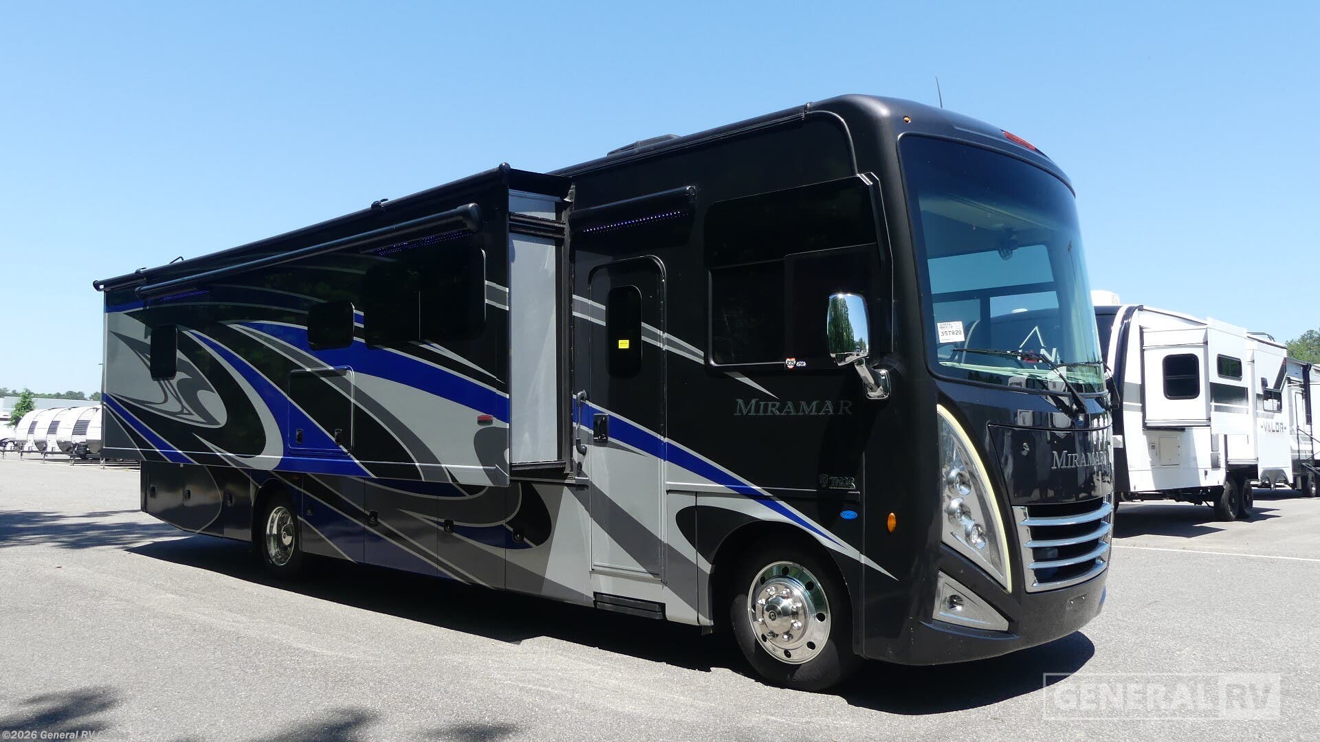 Used 2022 Thor Motor Coach Miramar 35.2 available in Ashland, Virginia